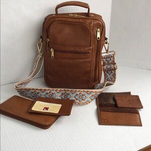 PIEL Vintage Brown Leather Camera Carry Crossbody Bag plus Wallets
